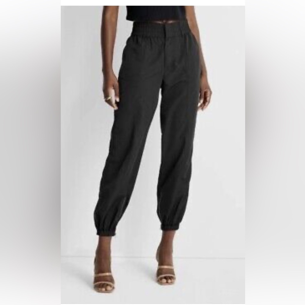 Chic athletic joggers